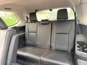 Toyota Highlander 2024 Bleu
