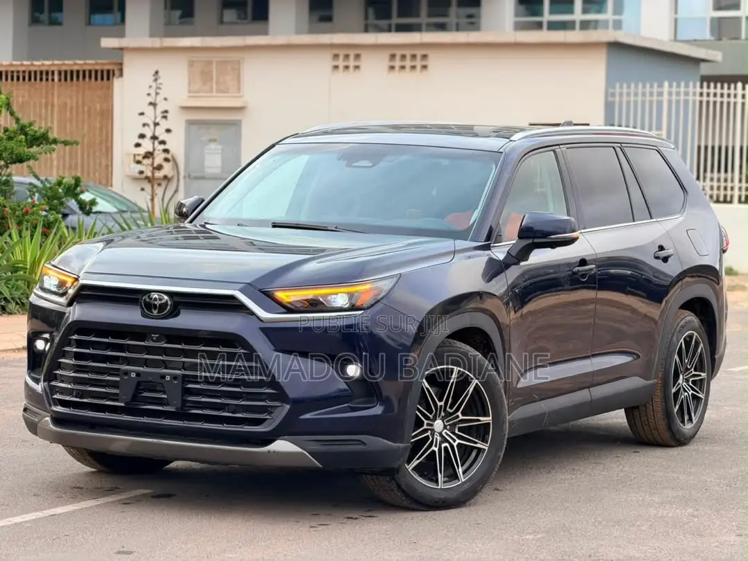 Toyota Highlander 2024 Bleu