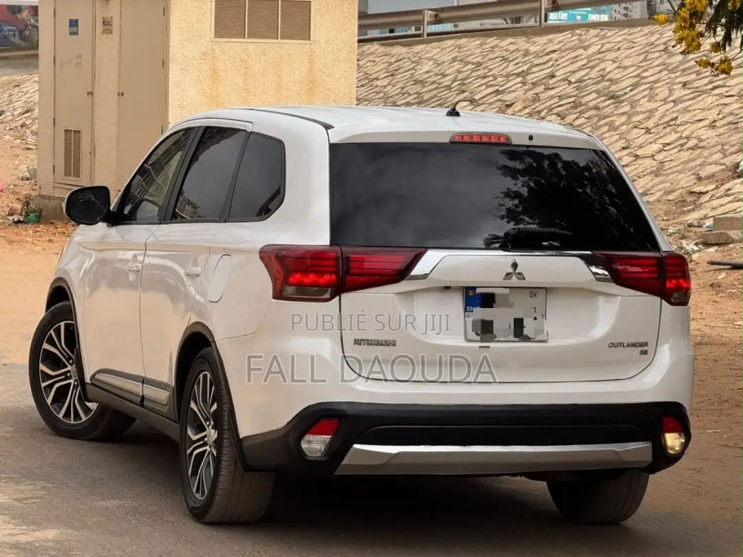 Mitsubishi Outlander 2016 Blanc