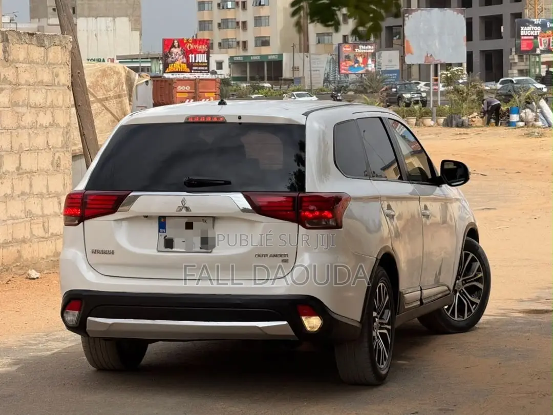 Mitsubishi Outlander 2016 Blanc