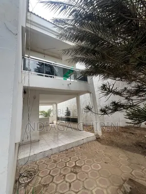 Résidence De Luxe 457m2