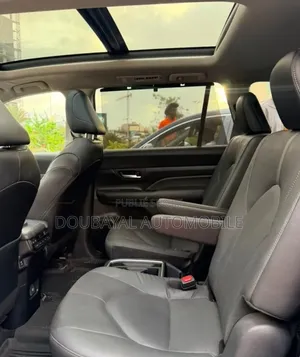 Toyota Highlander 2024 Bleu