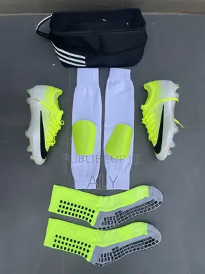 Chaussures,protège,bas Coupé,sac,bande,chaussettes 45000f