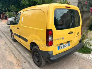 Citroen Berlingo 2017 Jaune