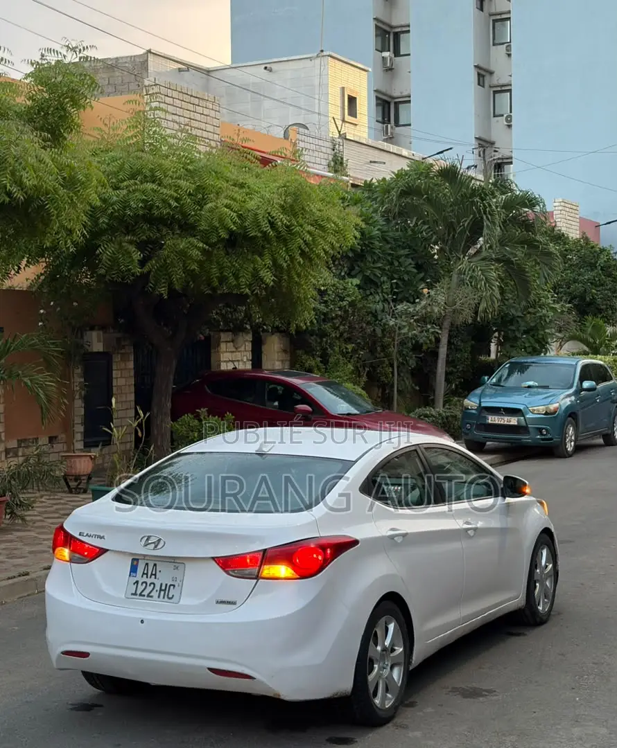 Hyundai Elantra 2014 Blanc