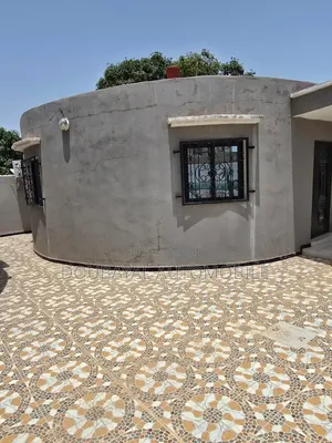 4chbre Villa dans Gandigal, Thiès Sud à Vendre