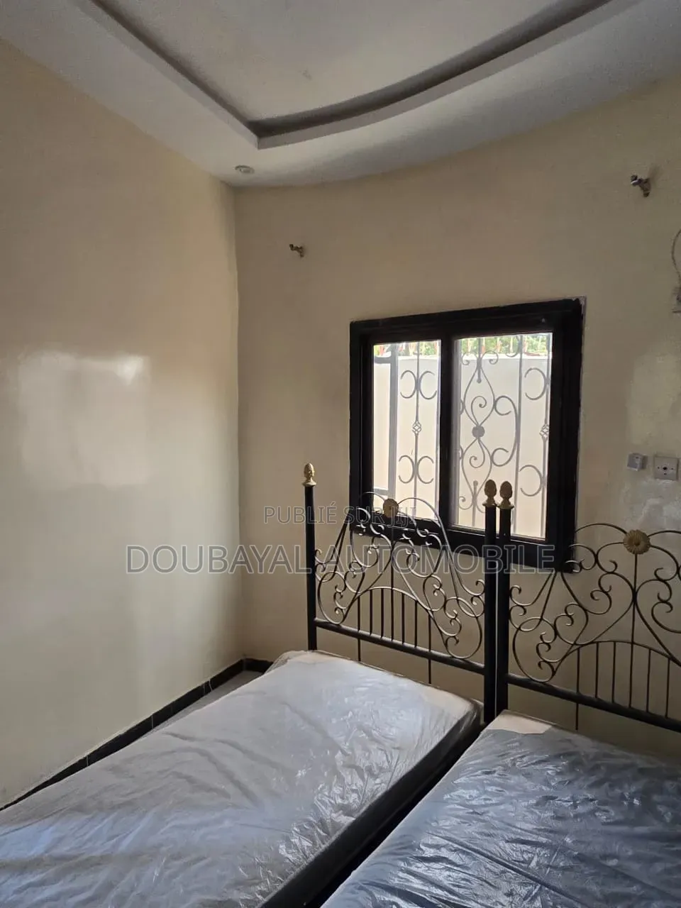 4chbre Villa dans Gandigal, Thiès Sud à Vendre