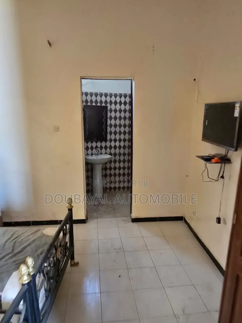 4chbre Villa dans Gandigal, Thiès Sud à Vendre