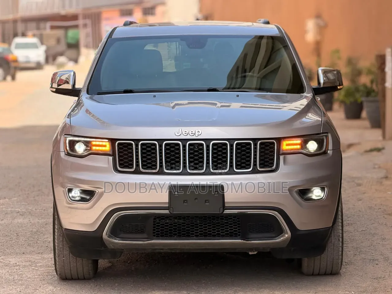 Jeep Grand Cherokee 2017 Beige