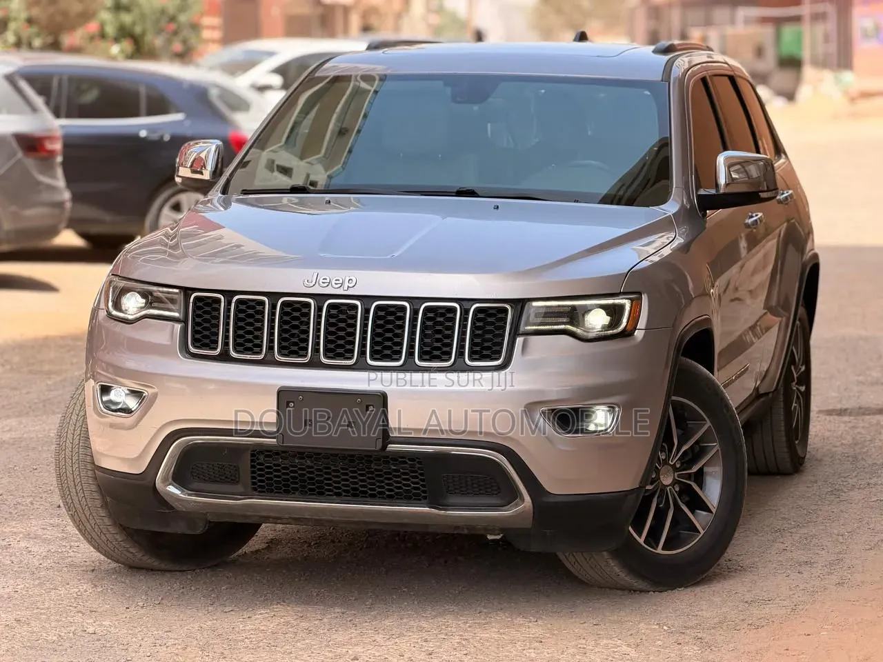 Jeep Grand Cherokee 2017 Beige
