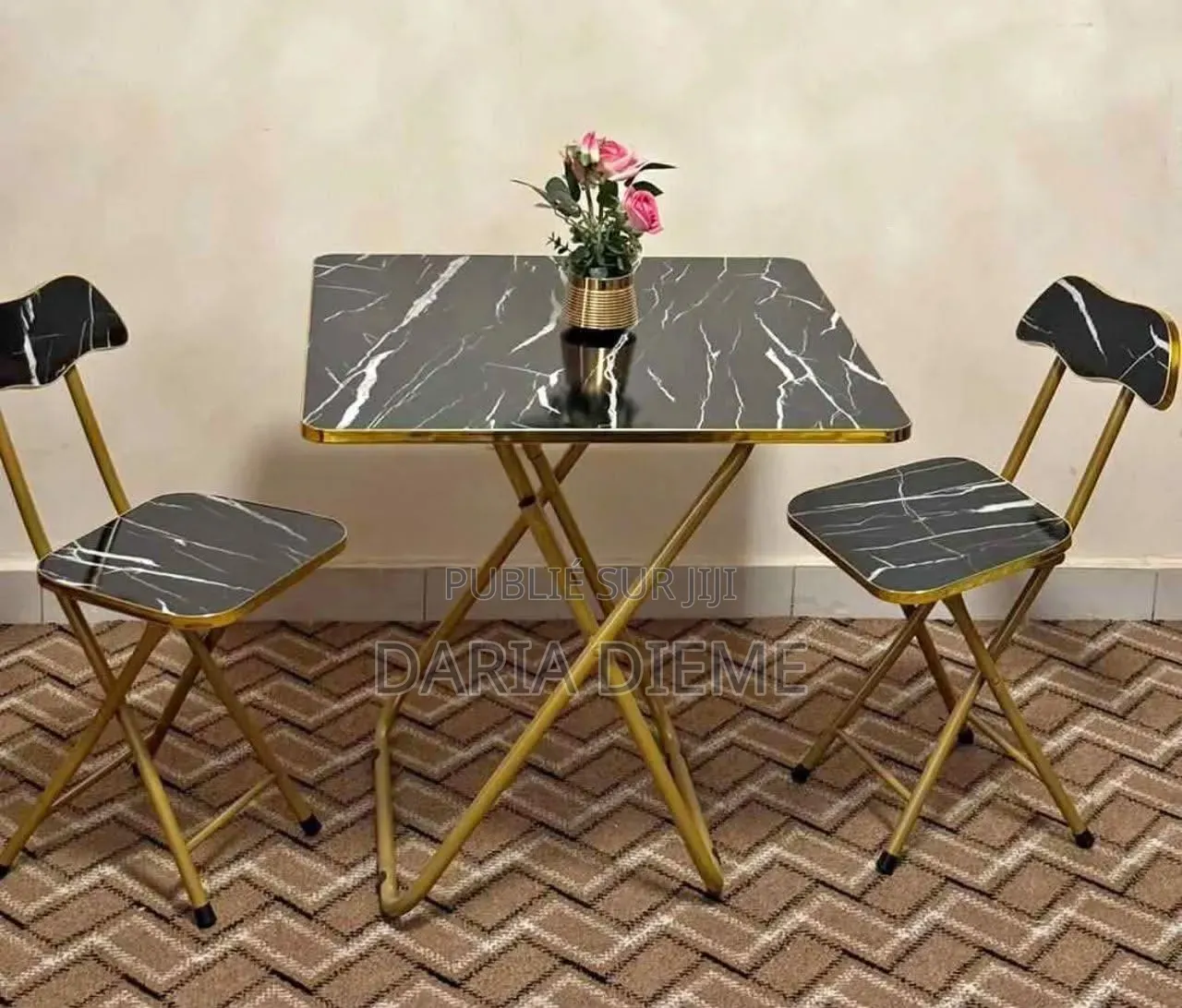 Ensemble Table Plus 2 Chaises