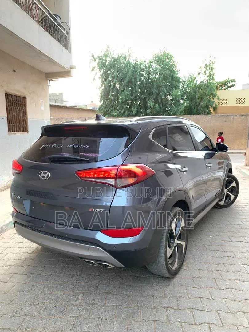 Hyundai Tucson 2017 Gris