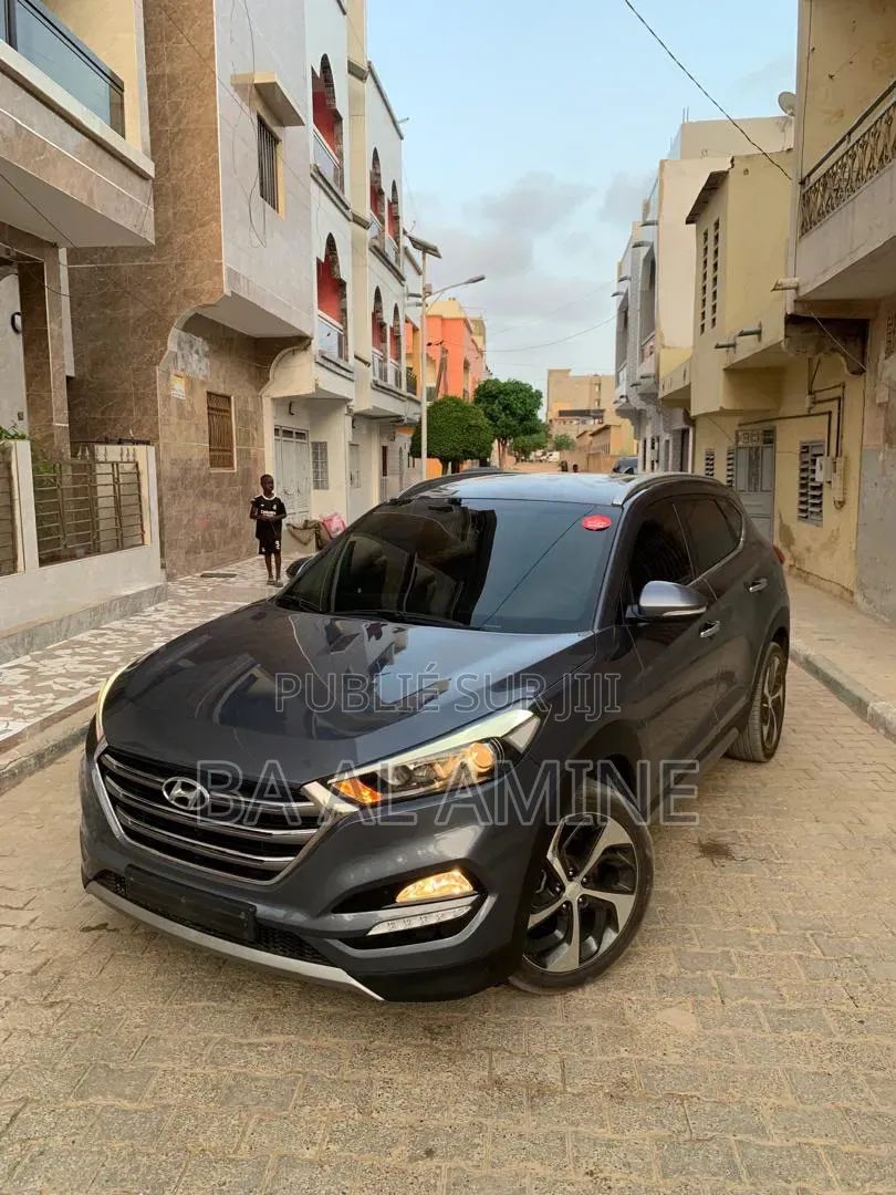 Hyundai Tucson 2017 Gris