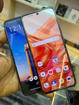 Nouveau Motorola Razr 50 256 GB Orange