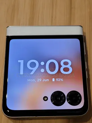 Nouveau Motorola Razr 50 256 GB Blanc