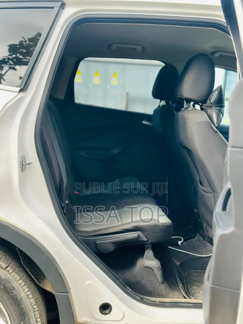 Ford Escape 2015 Blanc