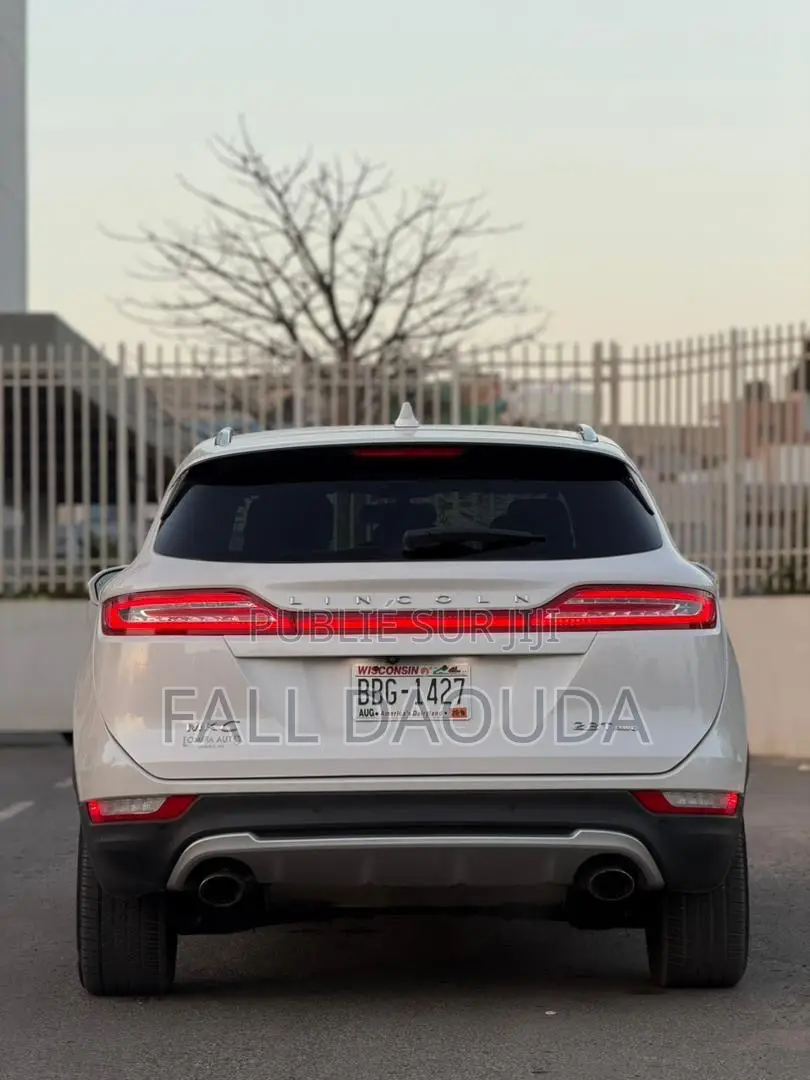 Lincoln MKT 2017 Blanc