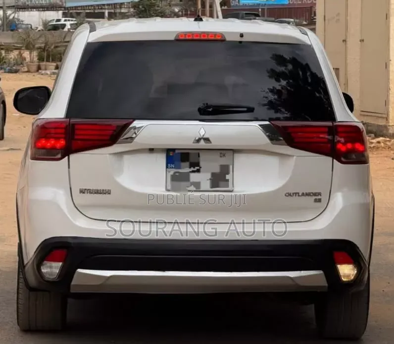 Mitsubishi Outlander 2016 Blanc
