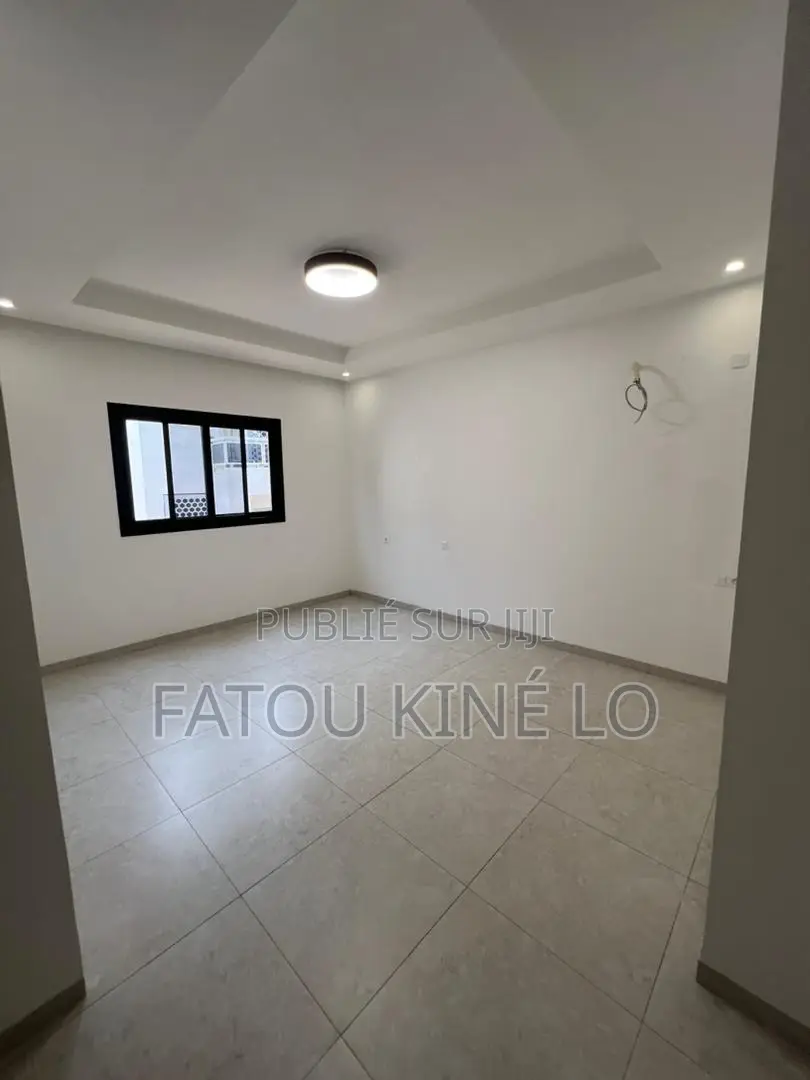 3chbre Appartement dans Mayda, Ouakam à Louer