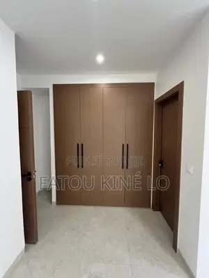 3chbre Appartement dans Mayda, Ouakam à Louer