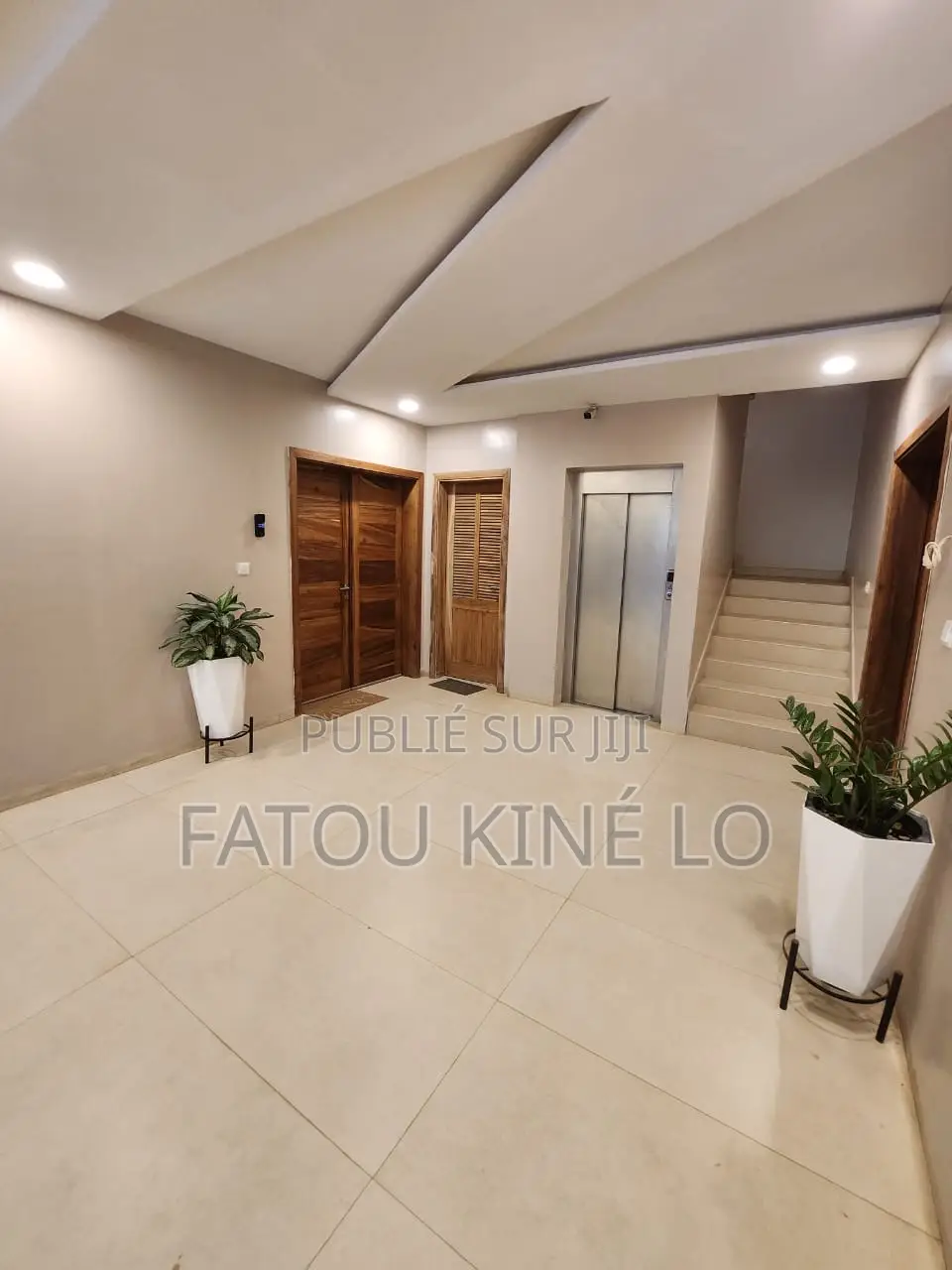 3chbre Appartement dans Mayda, Almadies à Louer