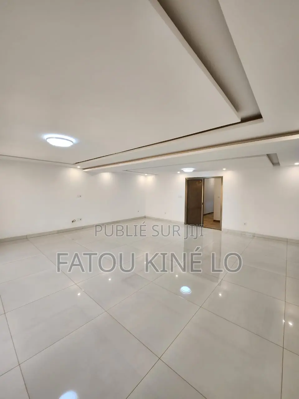 3chbre Appartement dans Mayda, Almadies à Louer