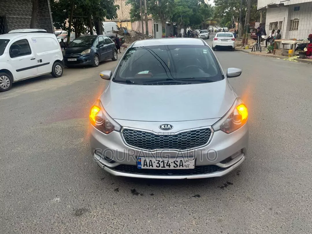 Kia K3 2015 Gris
