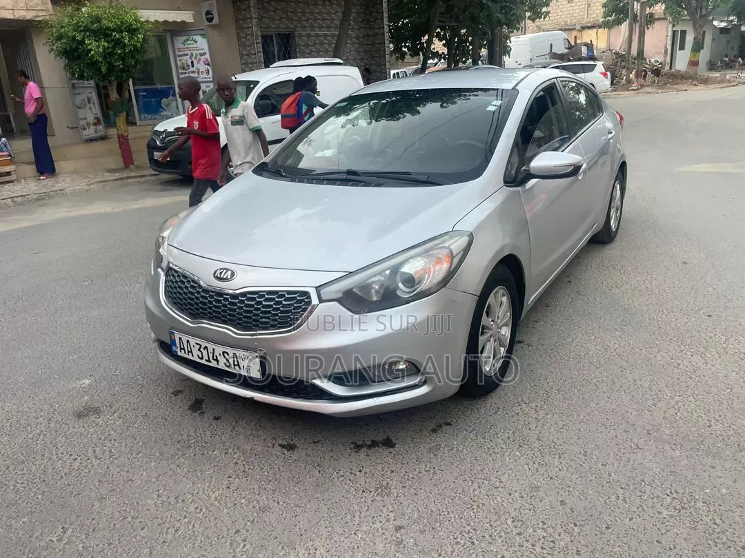Kia K3 2015 Gris