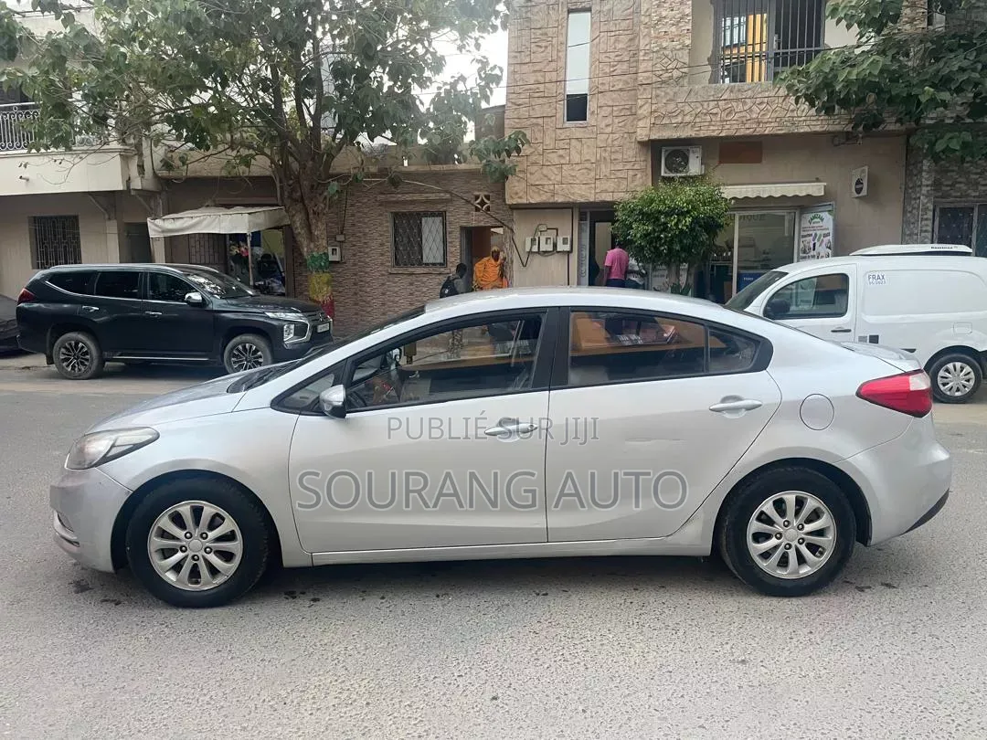 Kia K3 2015 Gris