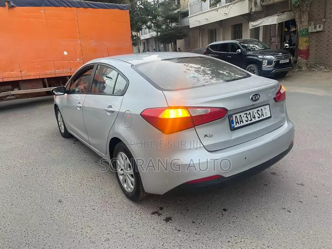 Kia K3 2015 Gris