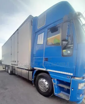 Iveco Massif 2011 Bleu