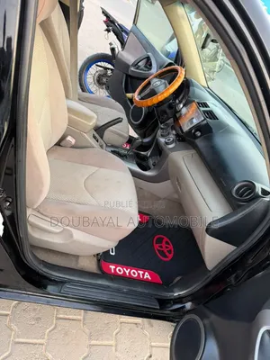 Toyota RAV4 2008 Noir Mat