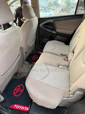 Toyota RAV4 2008 Noir Mat