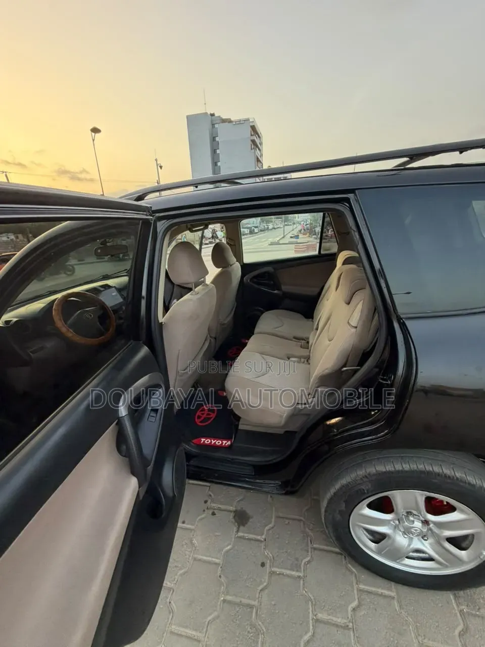 Toyota RAV4 2008 Noir Mat