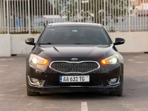 Kia K3000 2015 Noir Mat