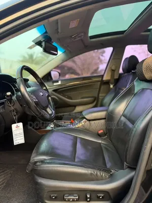 Kia K3000 2015 Noir Mat