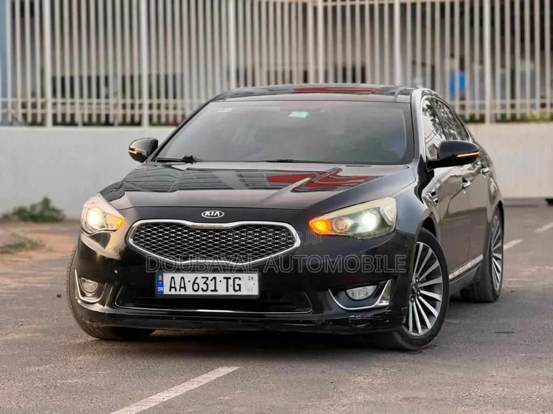 Kia K3000 2015 Noir Mat