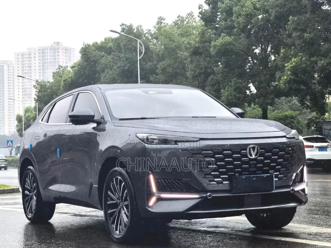 Changan UNI-K 2024 Gris
