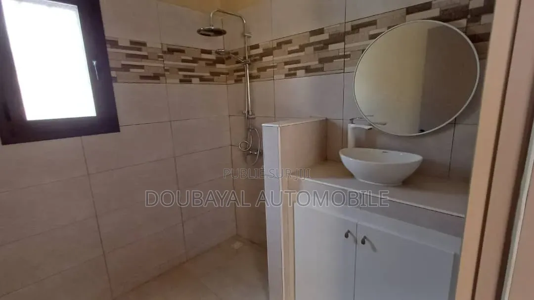 4chbre Villa dans Somone, Thiès Sud à Vendre
