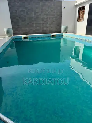 Meublé 4chbre Villa dans Villa Meublée À, Thiès Sud à Vendre