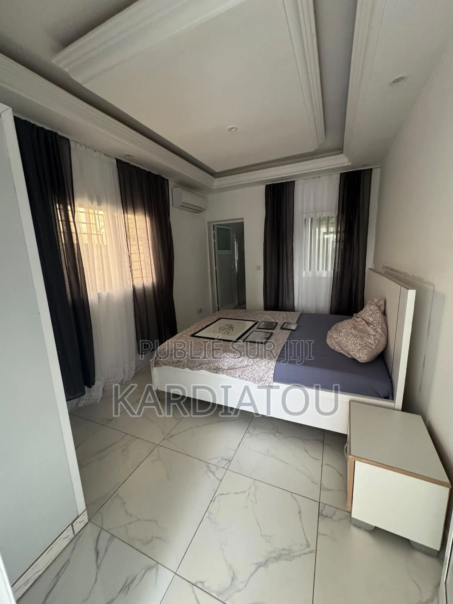 Meublé 4chbre Villa dans Villa Meublée À, Thiès Sud à Vendre