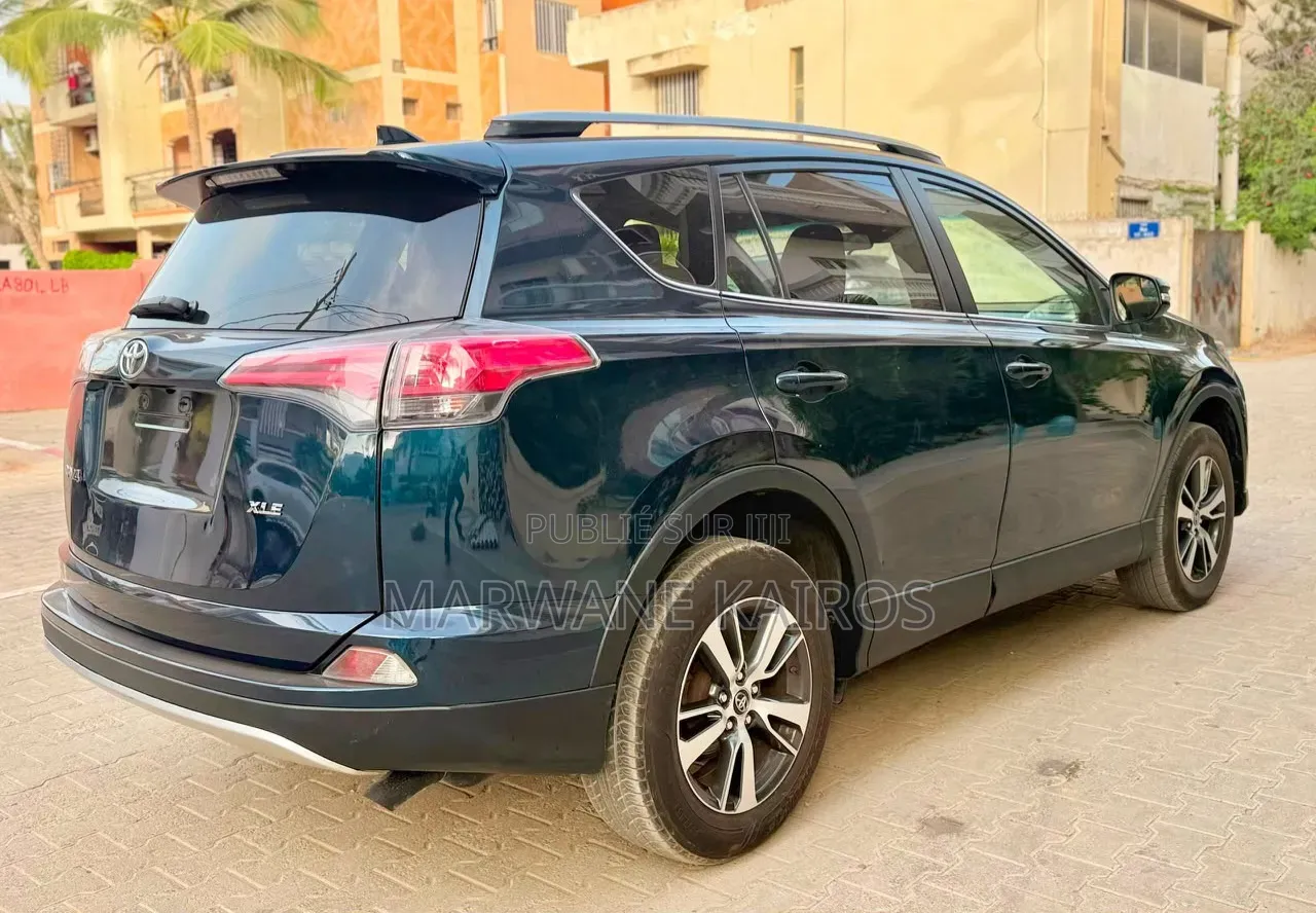 Toyota RAV4 2017 Bleu