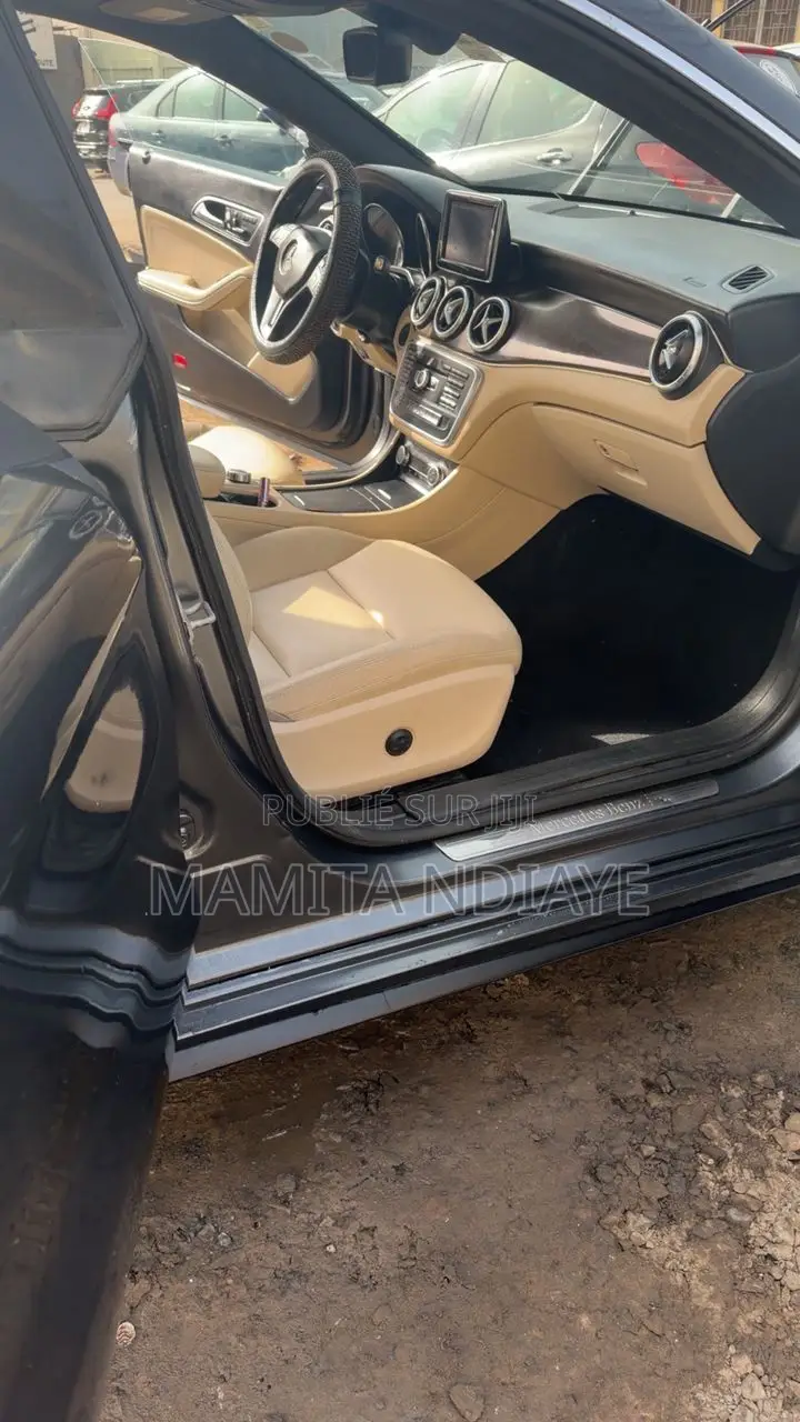 Mercedes-Benz GLA 250 SV Premium 2014 Noir
