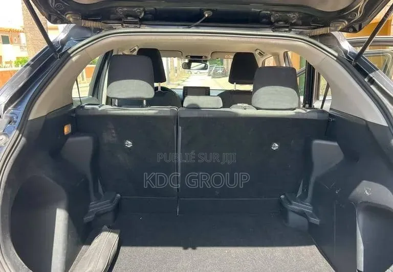 Toyota Yaris Cross 2023 Gris