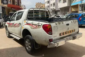 Mitsubishi L200 2013 Blanc