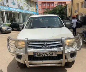 Mitsubishi L200 2013 Blanc