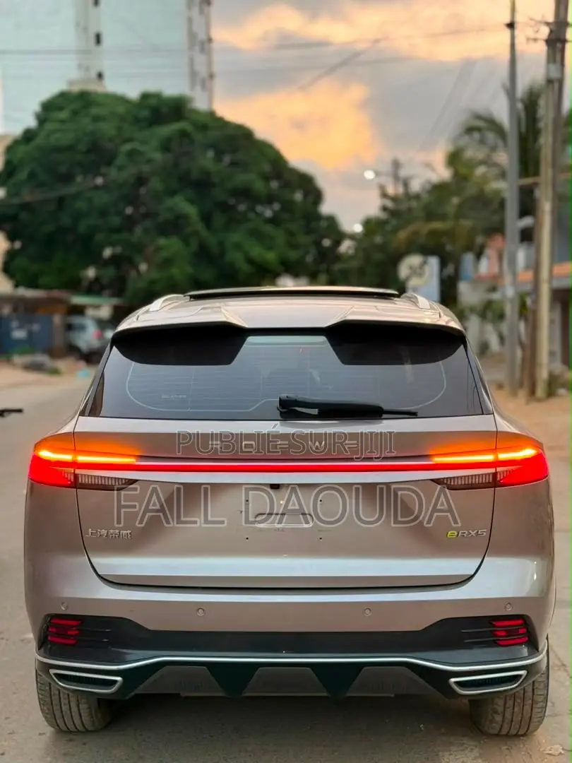 Roewe RX5 2023 Gris