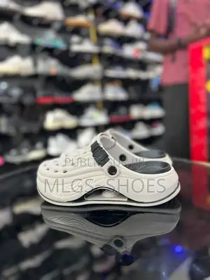 Crocs Dispo