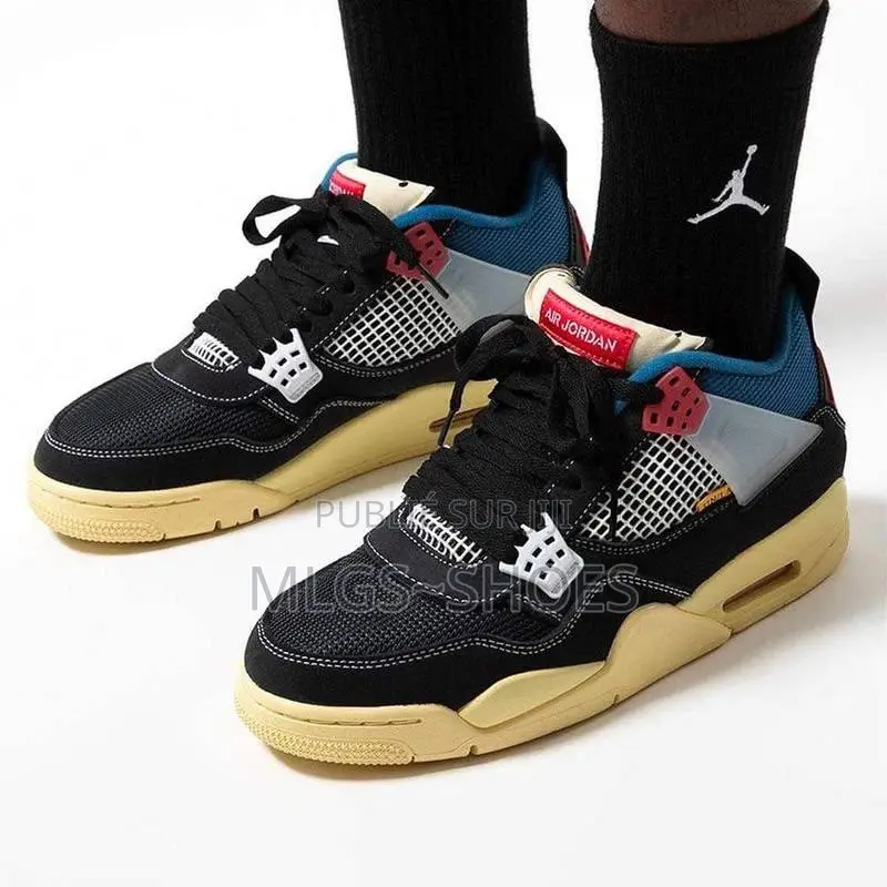 Jordan 4 Disponible