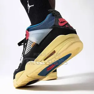 Jordan 4 Disponible